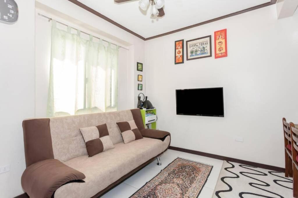 Buder Townhouse Lias Marilao Bulacan Philippines Exterior photo